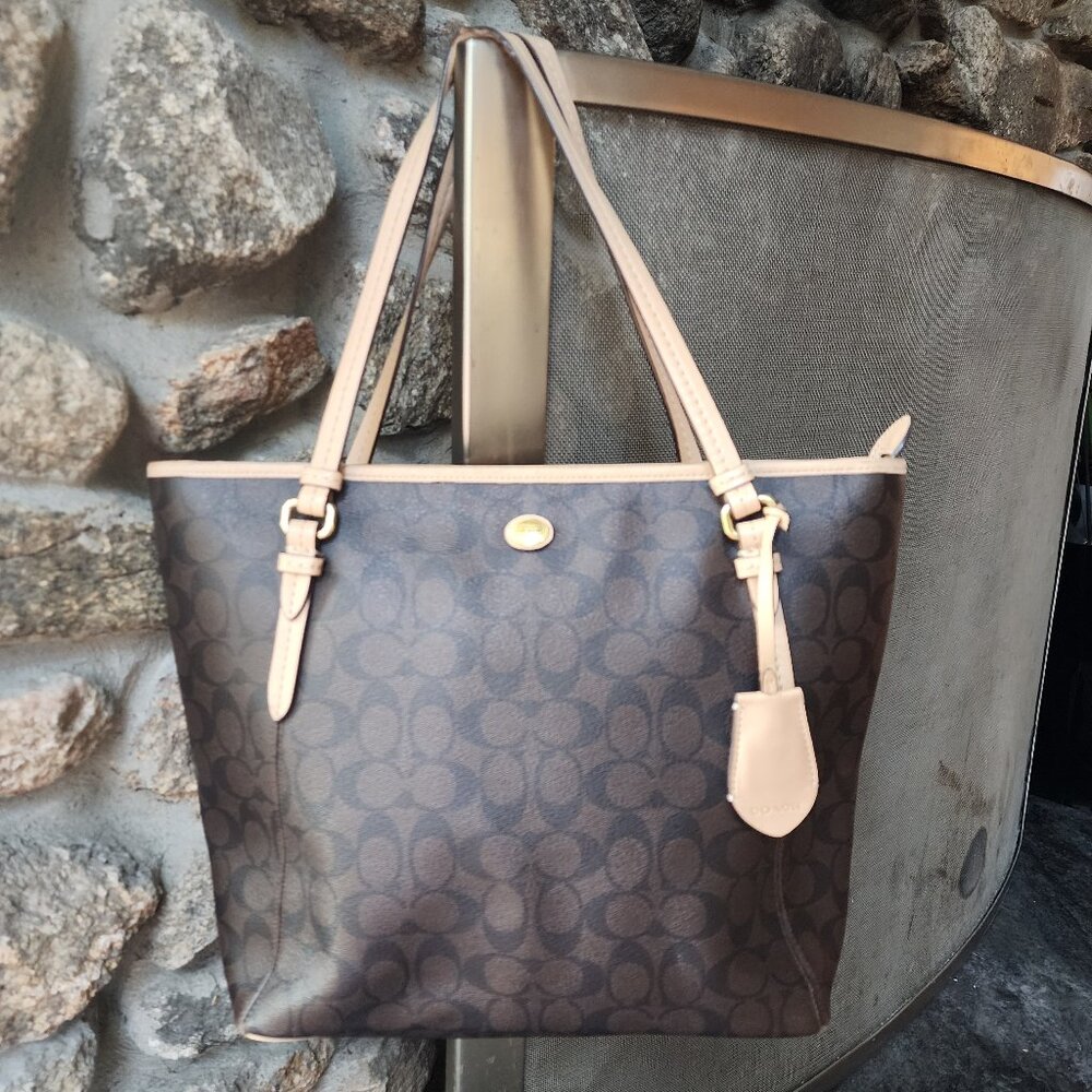 COACH K1321-F28365 Peyton Signature Zip Top Tote Bag